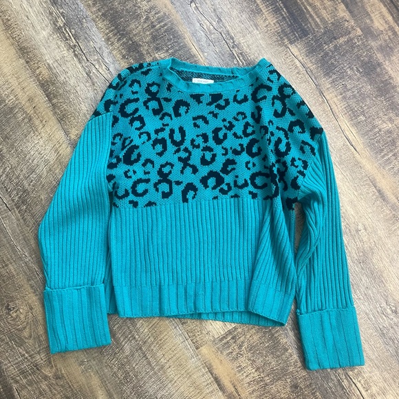 Nine West Sweater. Animal print. - Picture 1 of 3